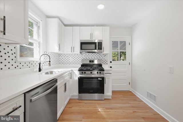 1714 WYCLIFFE AVE, Parkville, MD 21234