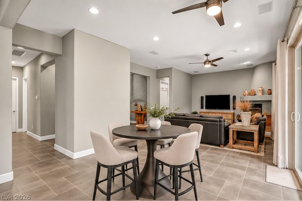 2672 La Boutique Street, Henderson, NV 89044 — photo 4