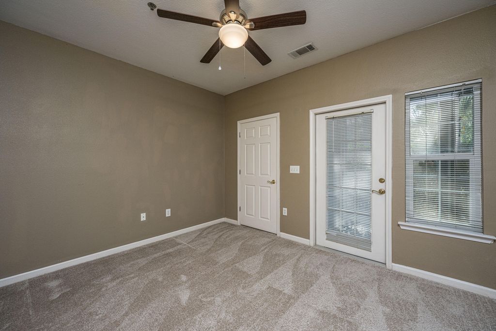 Image 18 of property listing at 1313 Telfair Way, Charleston, SC 29412