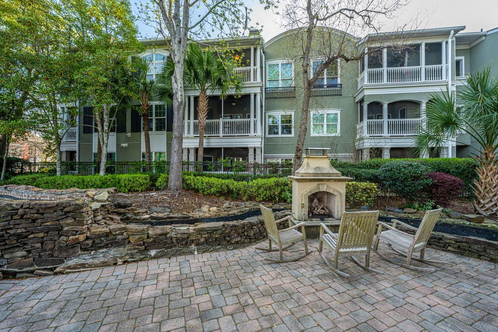 Image 30 of property listing at 1313 Telfair Way, Charleston, SC 29412