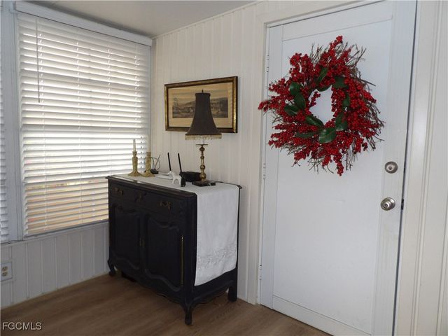 838 Hollyberry CT, North Fort Myers, FL 33917