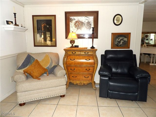 838 Hollyberry CT, North Fort Myers, FL 33917