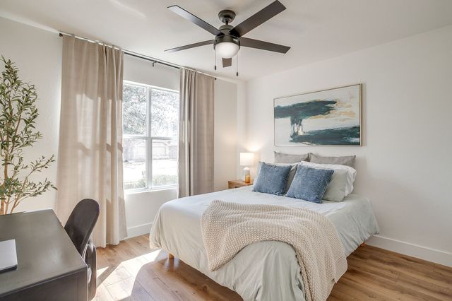 9840 Sparrow Hawk Lane, Fort Worth, TX 76108