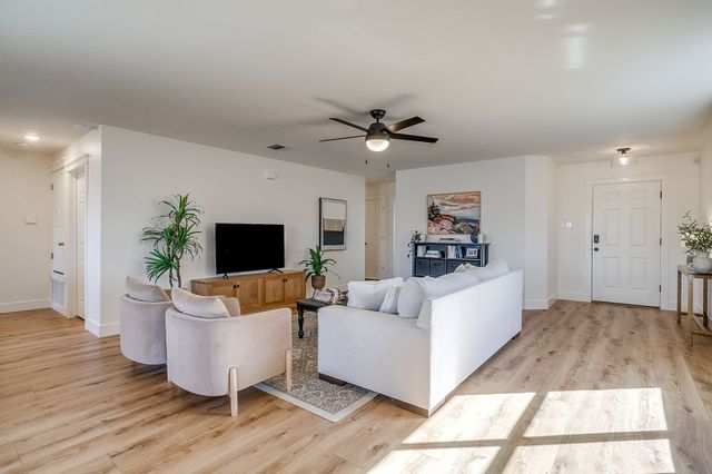 9840 Sparrow Hawk Lane, Fort Worth, TX 76108