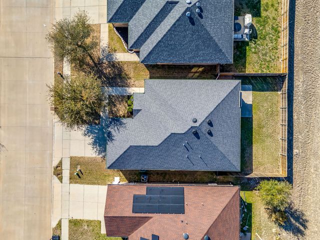 9840 Sparrow Hawk Lane, Fort Worth, TX 76108