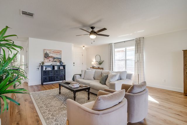 9840 Sparrow Hawk Lane, Fort Worth, TX 76108