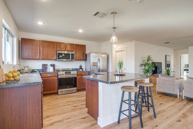 9840 Sparrow Hawk Lane, Fort Worth, TX 76108