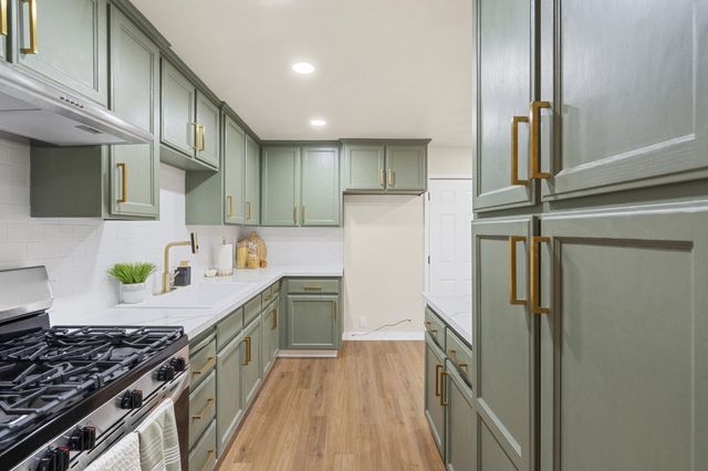 1317 S Spruce Street, Tulare, CA 93274