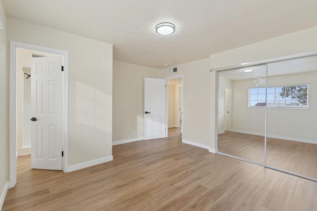 1317 S Spruce Street, Tulare, CA 93274