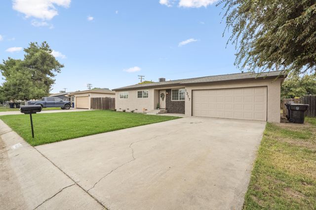 1317 S Spruce Street, Tulare, CA 93274