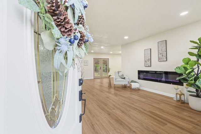 1317 S Spruce Street, Tulare, CA 93274