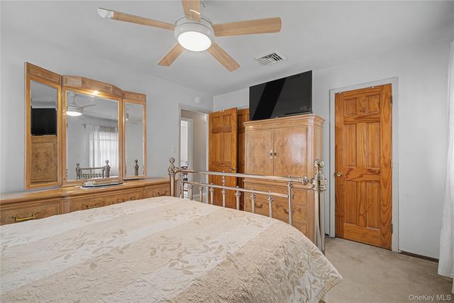 6 Adams Court, Monroe, NY 10950