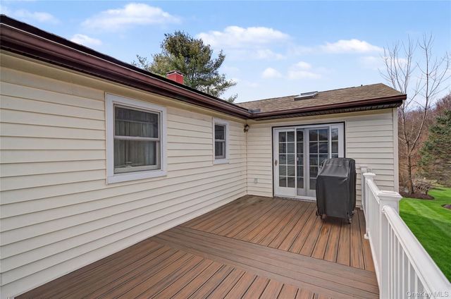 6 Adams Court, Monroe, NY 10950