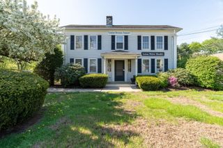 141 Dowd Avenue, Canton, CT 06019
