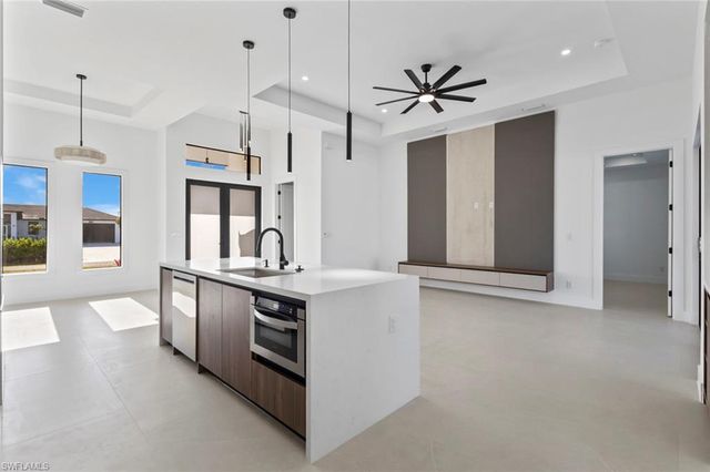 2328 NW 8th PL, Cape Coral, FL 33993