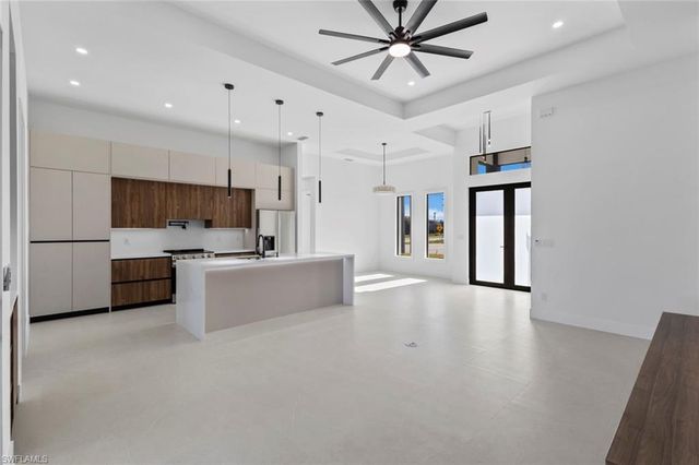 2328 NW 8th PL, Cape Coral, FL 33993