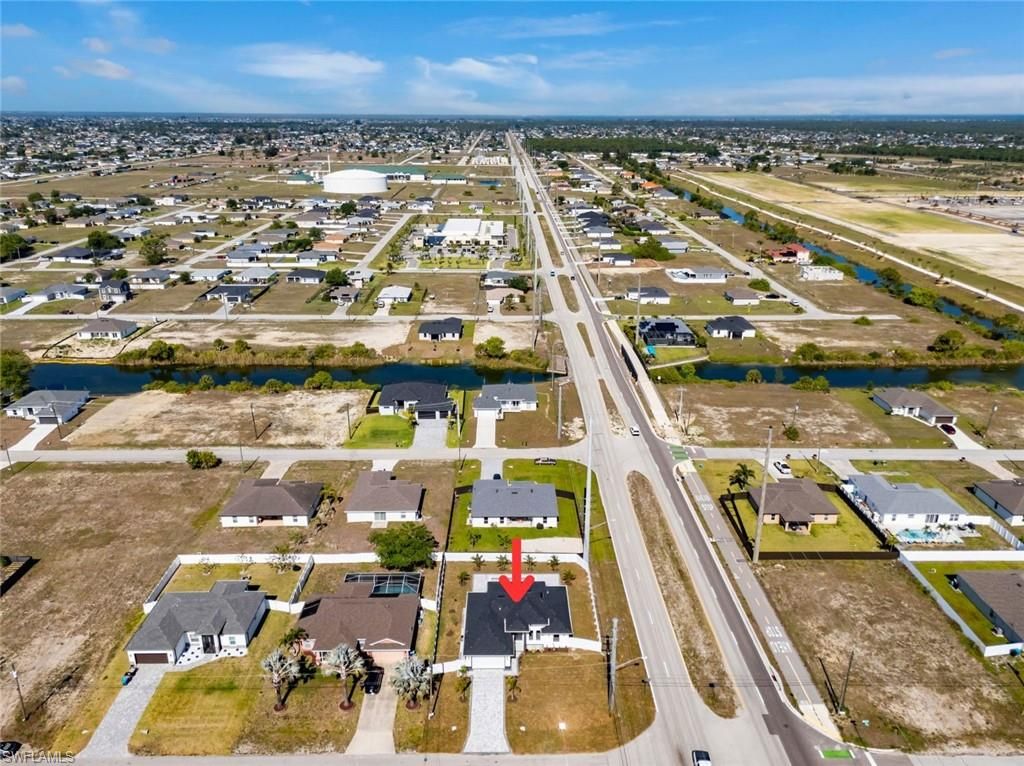 Image 38 of property listing at 2328 NW 8th PL, Cape Coral, FL 33993