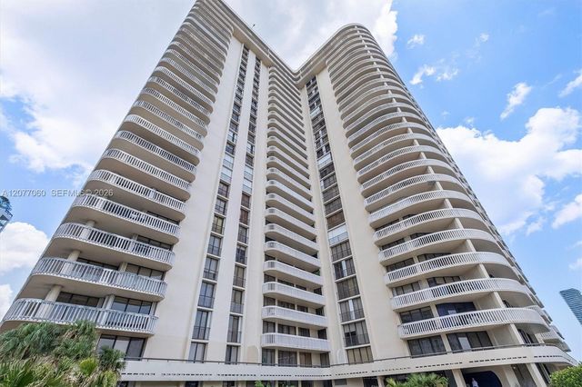 19355 Turnberry Way 8B, Aventura, FL 33180