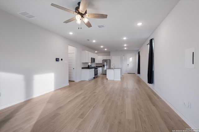 5327 Tourmaline Loop, San Antonio, TX 78222