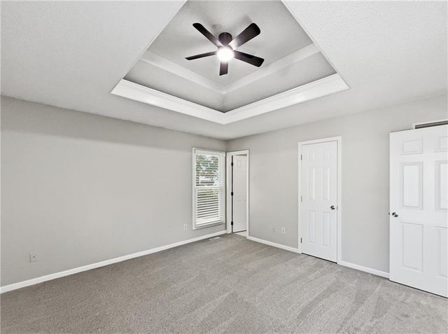 6901 N Lydia Avenue, Gladstone, MO 64118