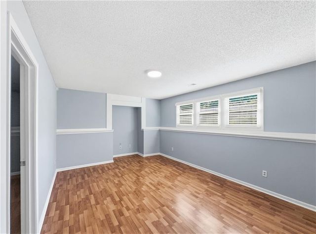 6901 N Lydia Avenue, Gladstone, MO 64118