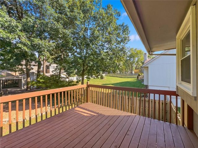 6901 N Lydia Avenue, Gladstone, MO 64118