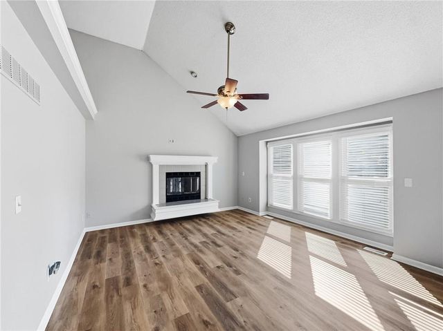 6901 N Lydia Avenue, Gladstone, MO 64118