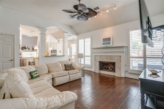 2800 Rosecliff Terrace, Grapevine, TX 76051