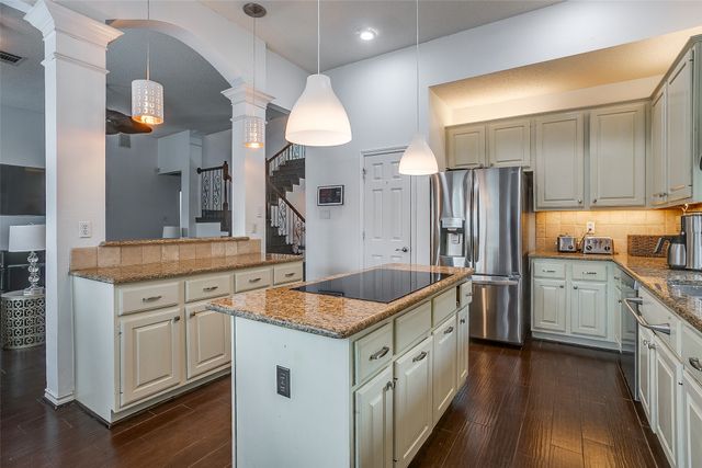 2800 Rosecliff Terrace, Grapevine, TX 76051
