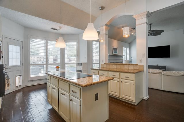 2800 Rosecliff Terrace, Grapevine, TX 76051