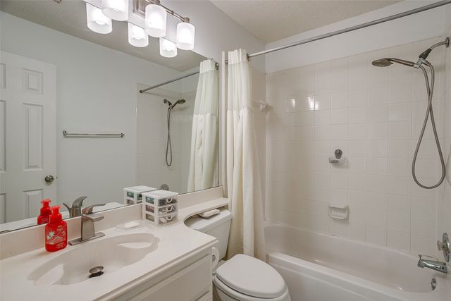 2800 Rosecliff Terrace, Grapevine, TX 76051