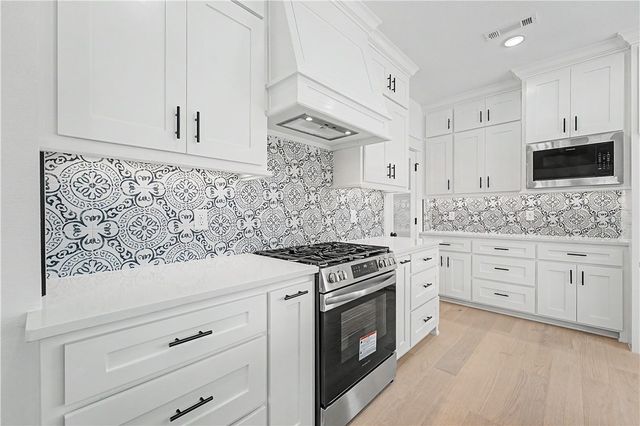 6703 High Meadow Boulevard, Bentonville, AR 72713