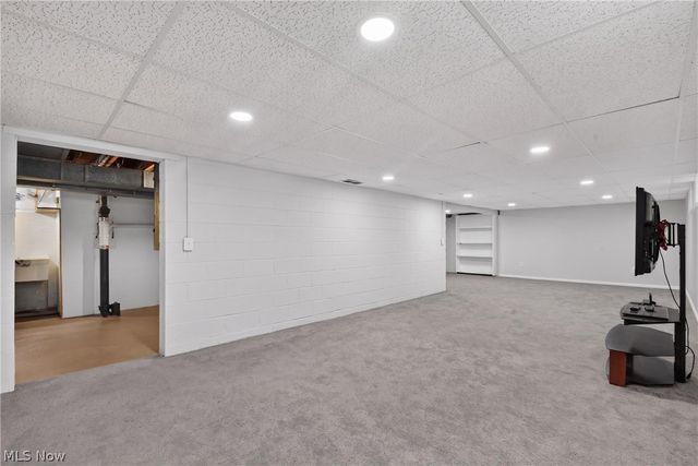 13700 Indian Creek Drive, Middleburg Heights, OH 44130