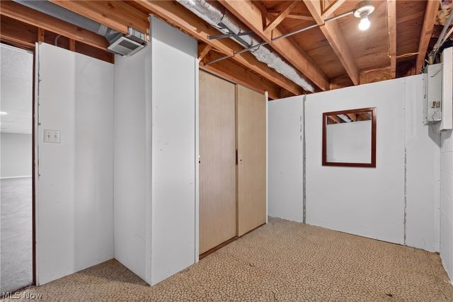 13700 Indian Creek Drive, Middleburg Heights, OH 44130