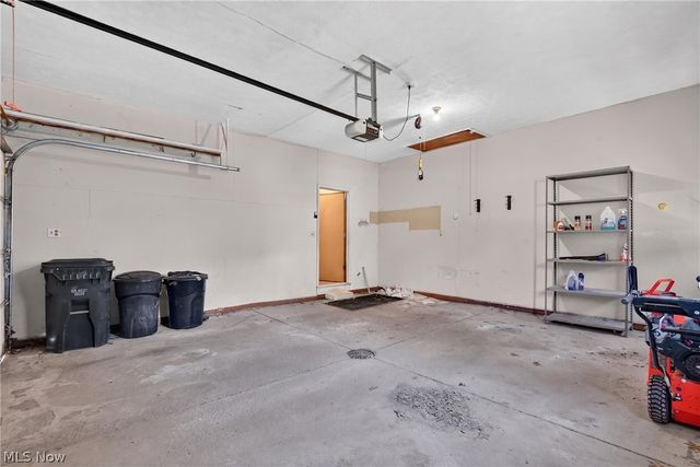 13700 Indian Creek Drive, Middleburg Heights, OH 44130