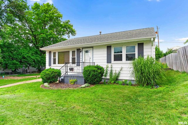 1309 S 14TH Street, Pekin, IL 61554