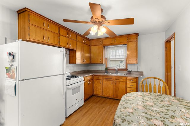 1309 S 14TH Street, Pekin, IL 61554