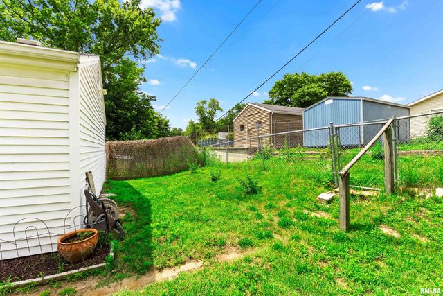 1309 S 14TH Street, Pekin, IL 61554