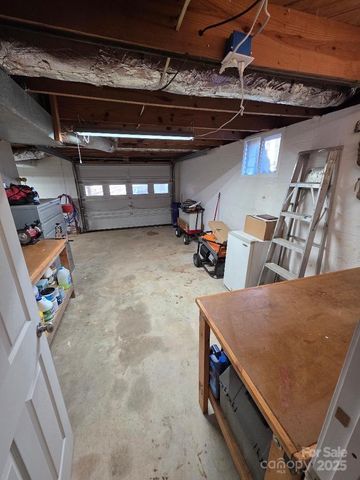 26 Azalea Road, Arden, NC 28704