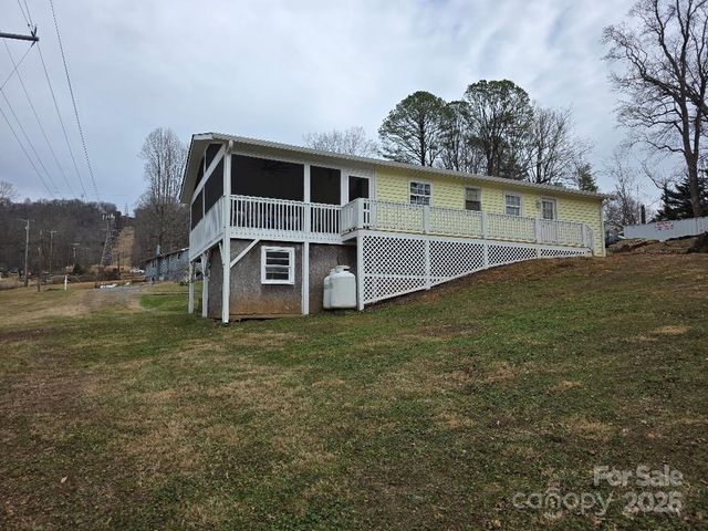 26 Azalea Road, Arden, NC 28704