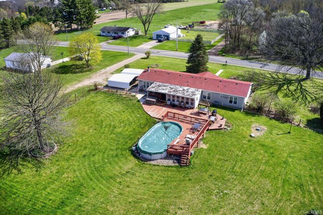 29813 County Road 2, Granger, IN 46530