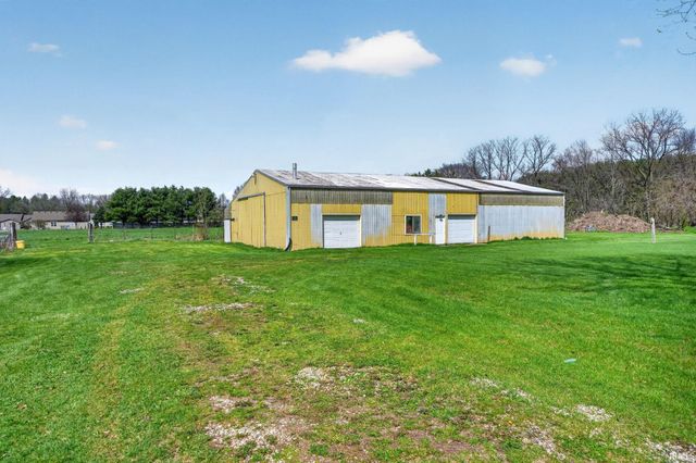 29813 County Road 2, Granger, IN 46530