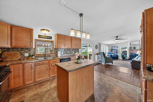 29813 County Road 2, Granger, IN 46530