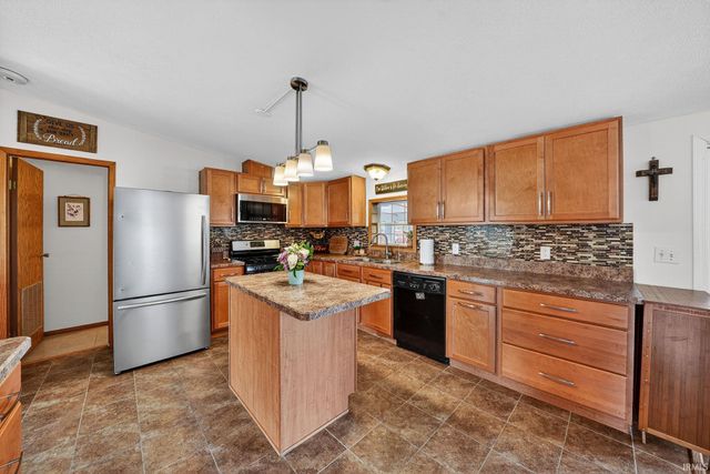 29813 County Road 2, Granger, IN 46530