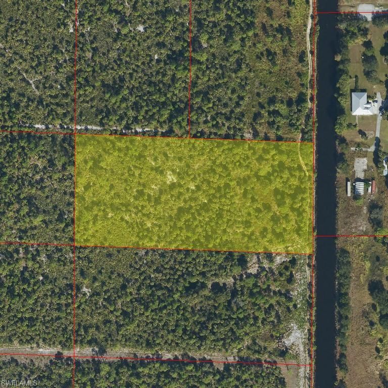 2030 Woodland Estates RD, Naples, FL 34117
