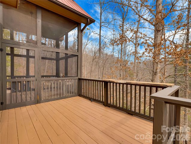 184 Deep Woods Lane, Saluda, NC 28773