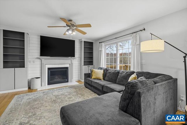 2615 DUCKS LAKE RIDGE RD, Scottsville, VA 24590