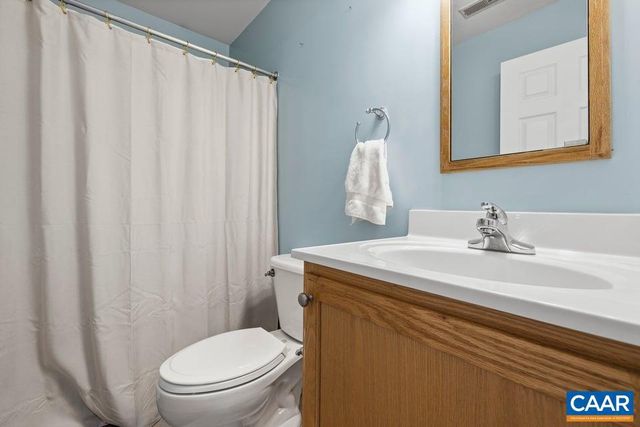 2615 DUCKS LAKE RIDGE RD, Scottsville, VA 24590