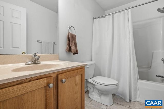 2615 DUCKS LAKE RIDGE RD, Scottsville, VA 24590