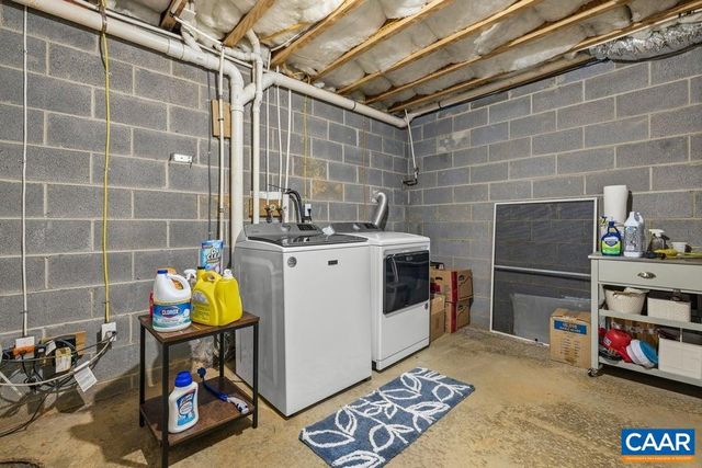 2615 DUCKS LAKE RIDGE RD, Scottsville, VA 24590